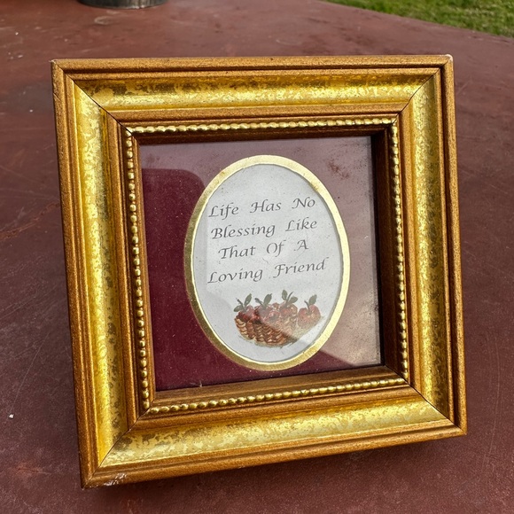 2x2 Fabrications gold framed inspirational artwork.Great for a table top display - Picture 1 of 3